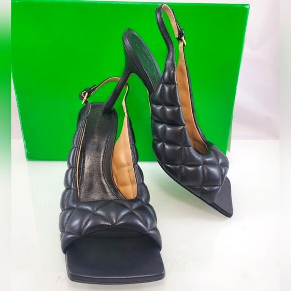NWT$1,250 Bottega Veneta Black Quilted Padded Slingback Heeled Sandals Sz 8.5 - Picture 9 of 16